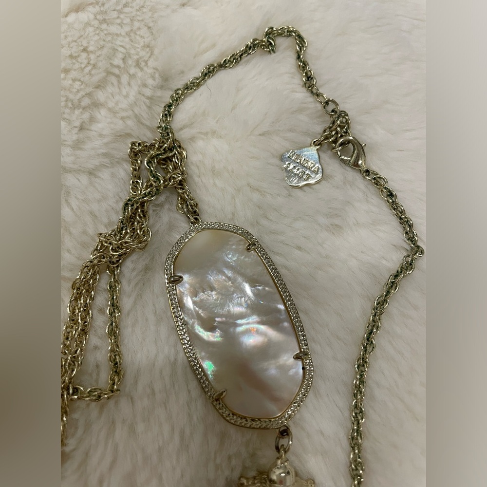 Kendra Scott Rayne Gold Necklace in Ivory Pearl